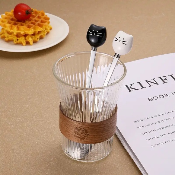 Other - 3/$40 NWT 2pcs Set Ceramic Handle 🐱 Tea Spoon